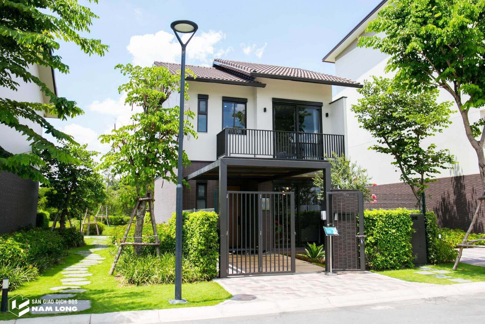 Nhà Phố Vườn 1 Trệt 1 Lầu